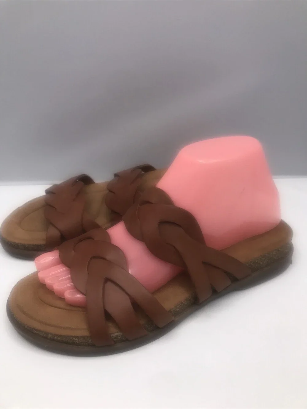 Earth ETDESTY 8M Women’s LEATHER Slides Shoes Sandals EXCELLENT CONDITION